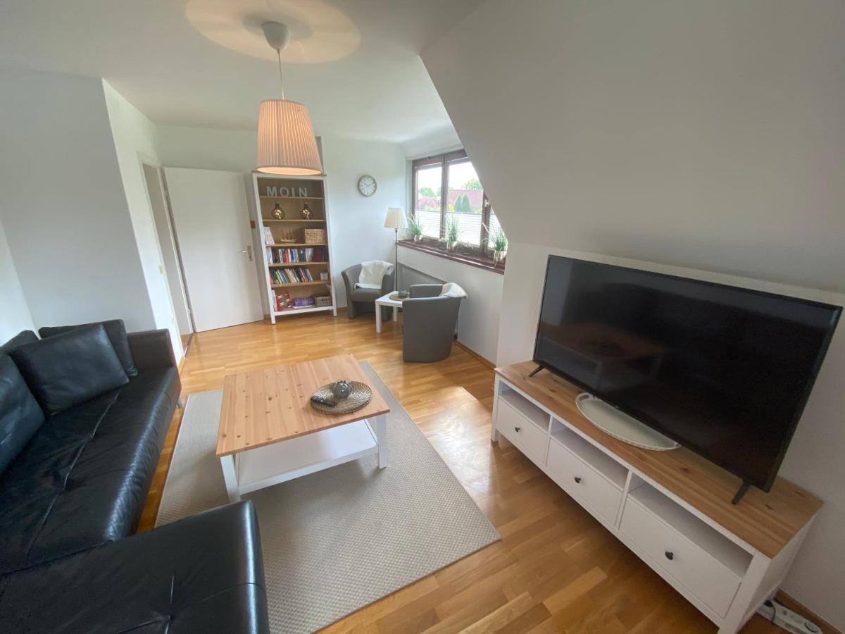 Ferienwohnung Mit Balkon Und Eingezaeunten Garten アウリッヒ エクステリア 写真